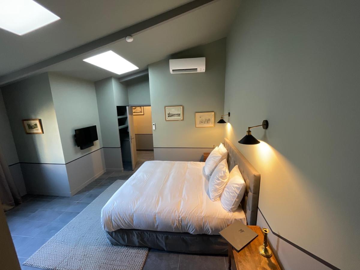 Hotel Le Fruit Defendu Rueil-Malmaison Zimmer foto